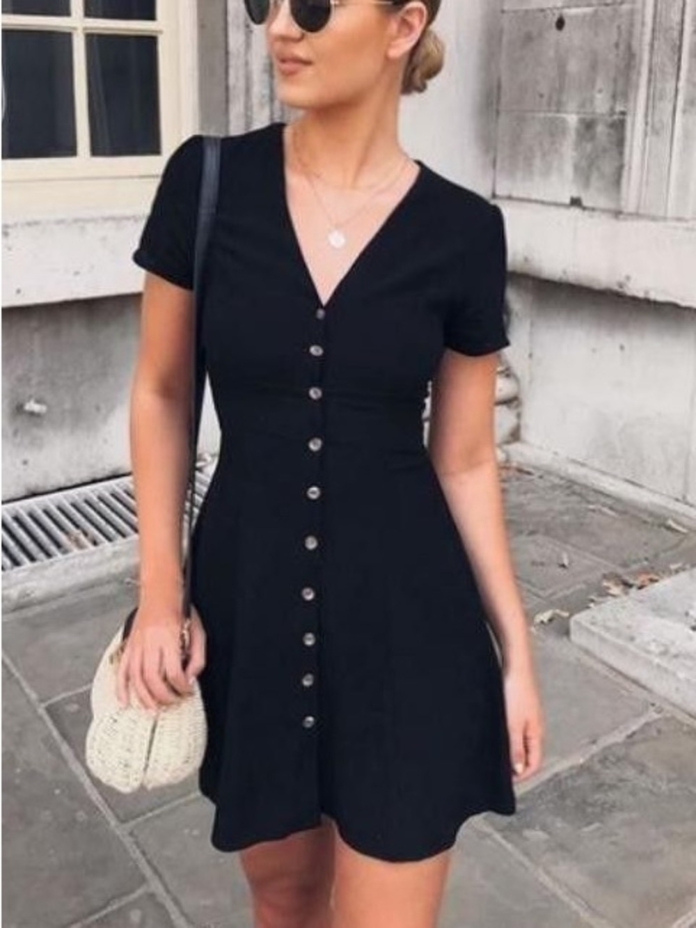 Klesis Slim Fit Black V-Neck Button-Front Mini Dress NWT large